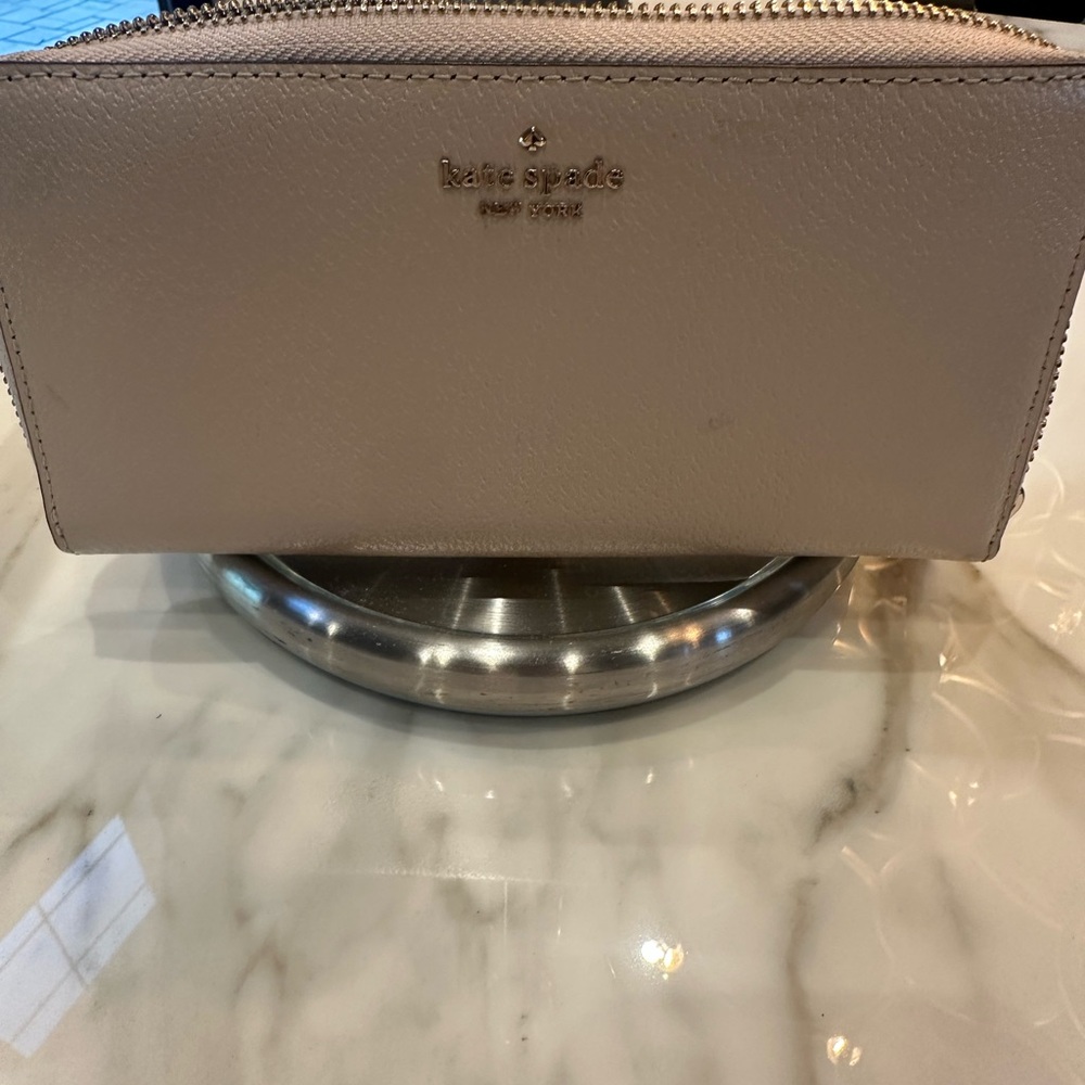 Kate Spade Light Beige Wallet